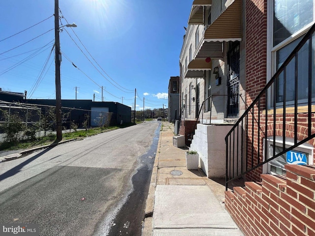 1744 Llewelyn Ave, Baltimore, MD 21213 - view of street with street lighting and curbs