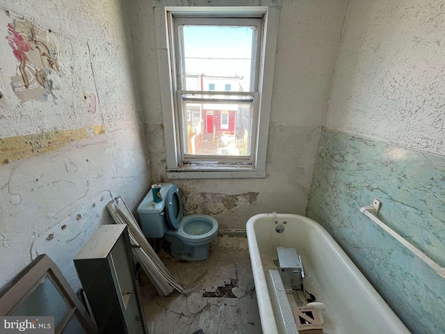 1744 Llewelyn Ave, Baltimore, MD 21213 - bathroom featuring a freestanding bath and toilet