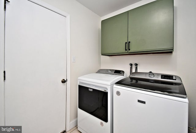 16 Grove Cir, Sellersville, PA 18960 - laundry area featuring cabinet space and independent washer and dryer