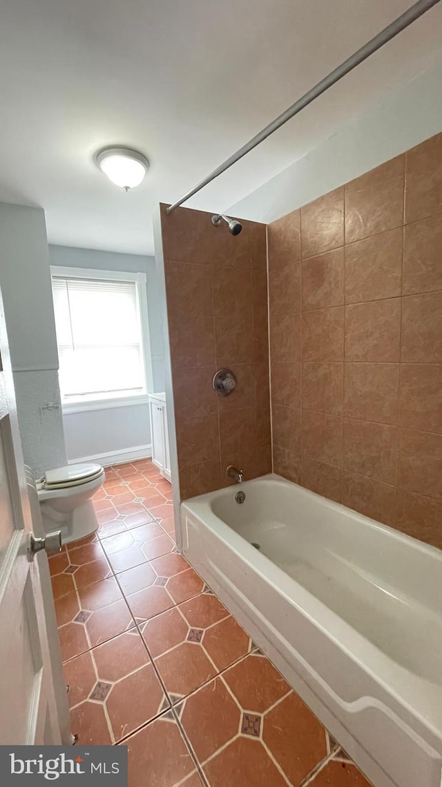 4937 N 13th St, Philadelphia, PA 19141 - full bath with tile patterned floors, toilet, and shower / bath combination