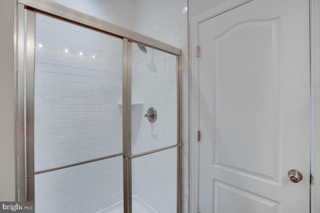 3402 Gentle Breeze Dr, Upper Marlboro, MD 20772 - bathroom featuring a shower stall