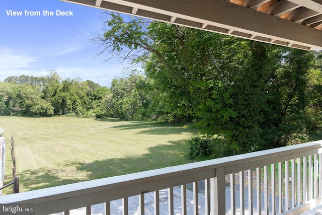 3 Howell Point Rd, Betterton, MD 21610 - view of grassy yard with a balcony