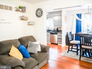 22 Erbitea Ln, New Castle, DE 19720 - living room featuring wood finished floors