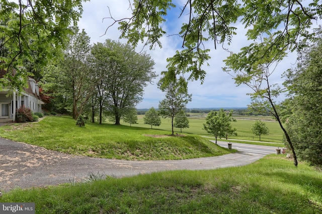 1236 Wood Rd, Hummelstown, PA 17036 - view of home's community with a lawn