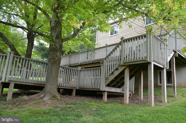 7 Huntmeadow Ct, Owings Mills, MD 21117 - rear view of property featuring a deck and stairway