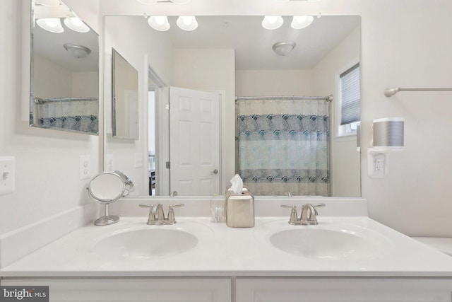 11202 King Gallahan Ct, Clinton, MD 20735 - full bath featuring double vanity