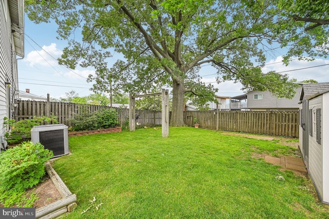 225 Dunlap Rd, Pasadena, MD 21122 - view of yard featuring central air condition unit