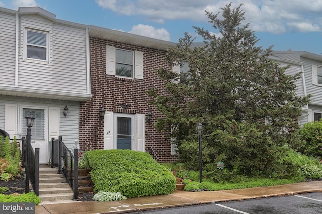 69 Drexel Pl, New Cumberland, PA 17070 - multi unit property featuring brick siding