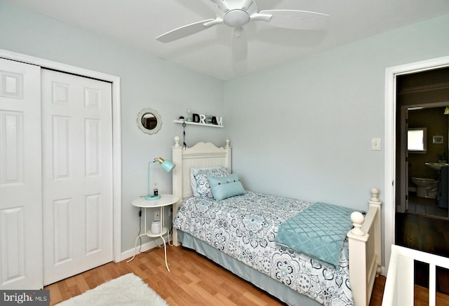 985 Jeffrey Dr, Southampton, PA 18966 - bedroom featuring wood finished floors, a ceiling fan, a closet, and baseboards