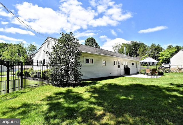 985 Jeffrey Dr, Southampton, PA 18966 - rear view of house featuring a patio