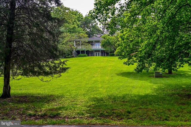 170 Vaughndom Way, Martinsburg, WV 25404 - view of grassy yard