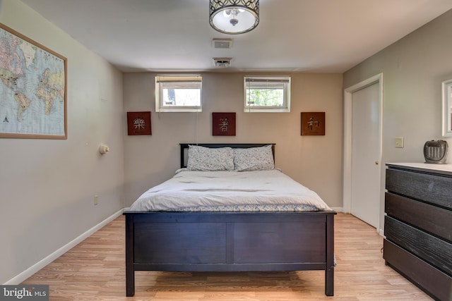 3217 Beech Ridge Dr, Pocono Summit, PA 18346 - bedroom with light wood finished floors and baseboards