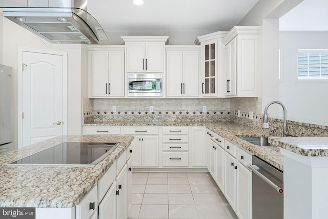 21934 Windover Dr, Broadlands, VA 20148 - kitchen featuring stainless steel appliances, a sink, exhaust hood, decorative backsplash, and white cabinets
