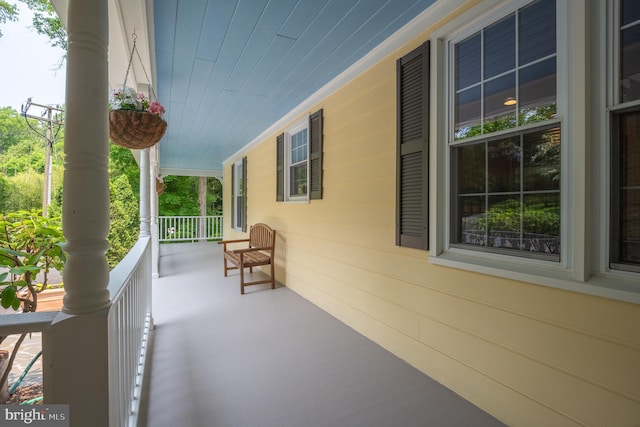 9020 Old Dominion Dr, Mclean, VA 22102 - view of covered porch