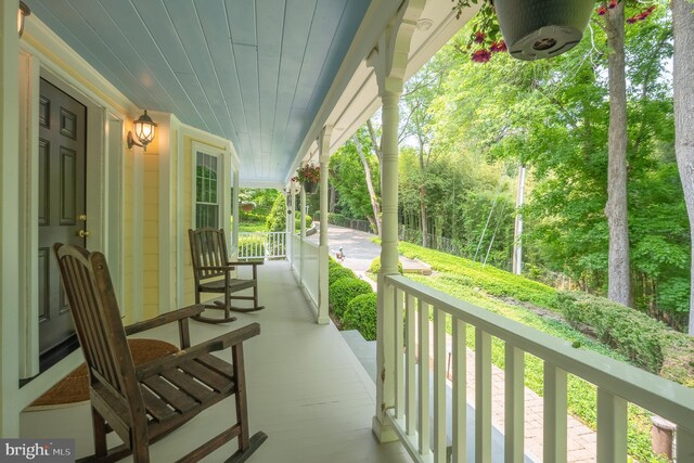 9020 Old Dominion Dr, Mclean, VA 22102 - view of covered porch
