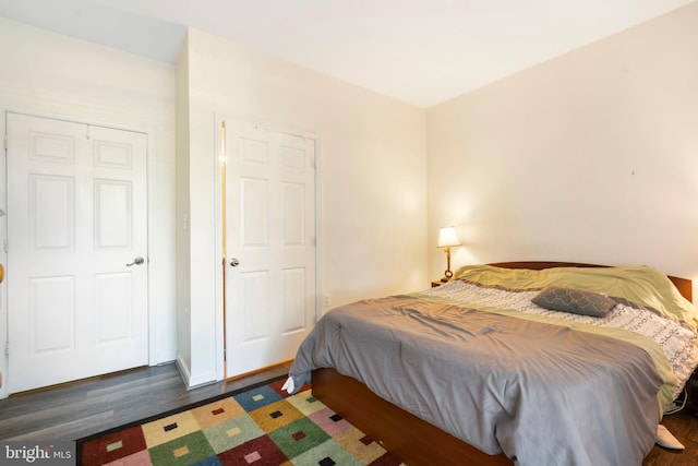 5170 William Colin Ct, Centreville, VA 20120 - bedroom with wood finished floors
