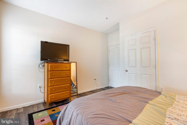 5170 William Colin Ct, Centreville, VA 20120 - bedroom with wood finished floors and baseboards