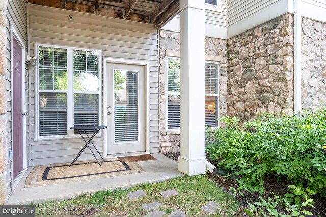 5170 William Colin Ct, Centreville, VA 20120 - doorway to property with stone siding