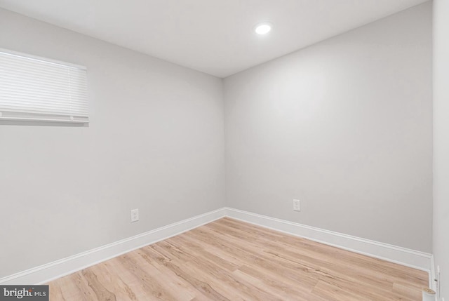 2132 E Federal St, Baltimore, MD 21213 - empty room featuring baseboards, light wood-style flooring, and recessed lighting