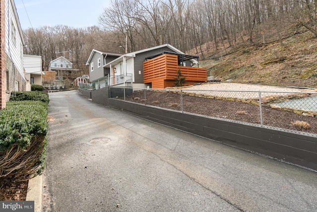 125 S Main St, Mahanoy City, PA 17948 - view of asphalt driveway