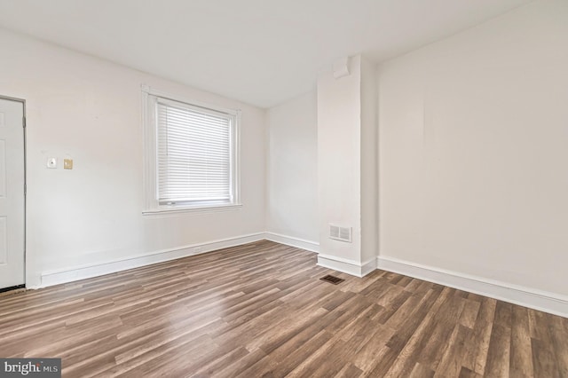 2204 Yelland St, Philadelphia, PA 19140 - unfurnished room with wood finished floors and baseboards