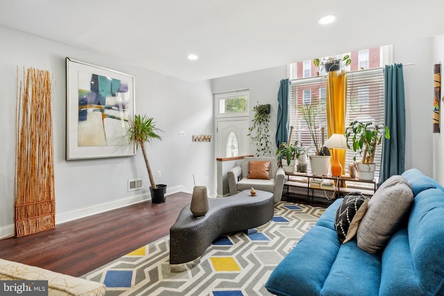 202 E Lafayette Ave, Baltimore, MD 21202 - living area featuring wood finished floors, recessed lighting, and baseboards