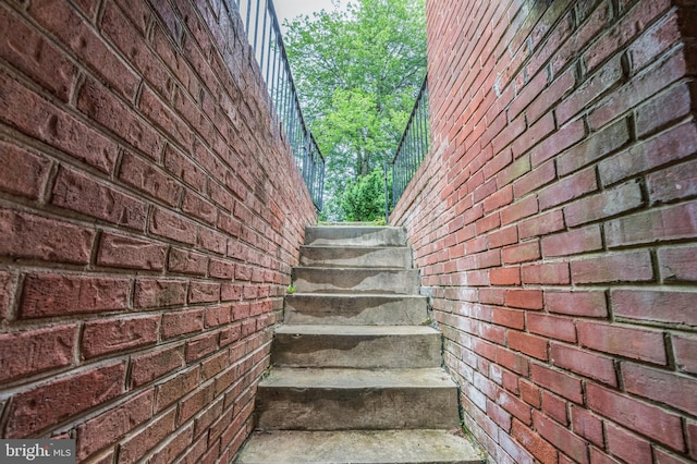 224 University Blvd E, Silver Spring, MD 20901 - view of stairway