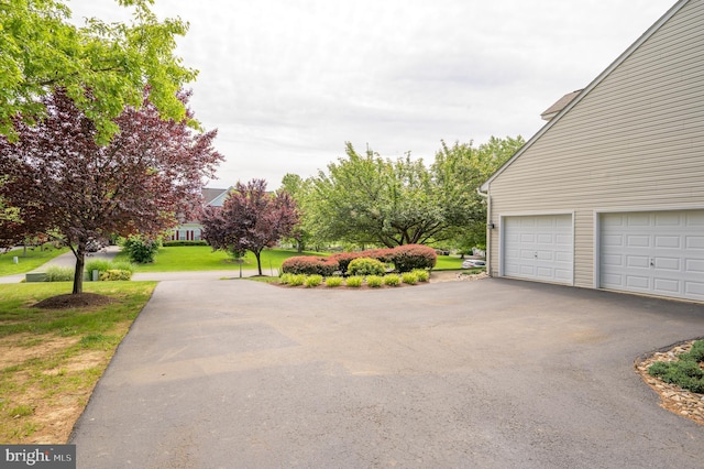 680 Mara Rose Ln, Harpers Ferry, WV 25425 - garage with asphalt driveway