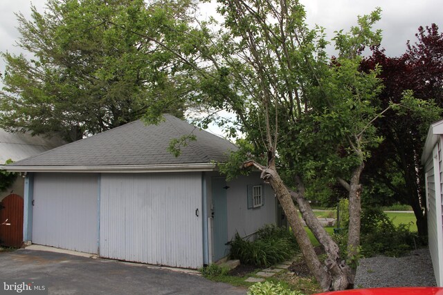 5077 Lincoln Hwy W, Thomasville, PA 17364 - view of garage