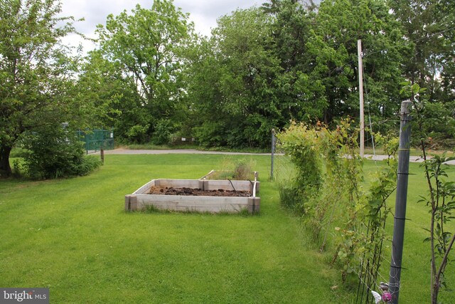 5077 Lincoln Hwy W, Thomasville, PA 17364 - view of community with a vegetable garden