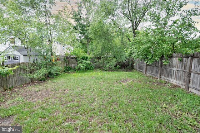 4 Corvas Ct, Sewell, NJ 08080 - view of yard