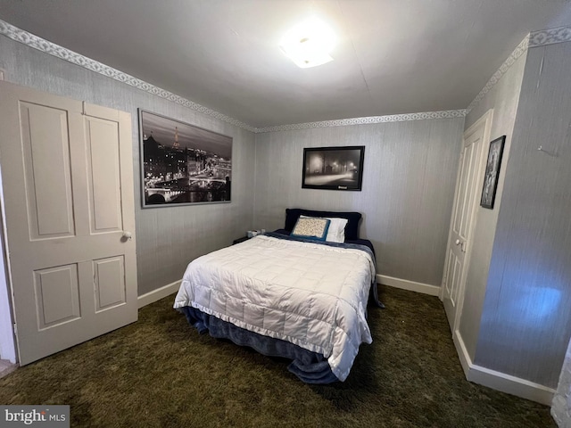 460 Baltimore St, Gettysburg, PA 17325 - carpeted bedroom featuring baseboards