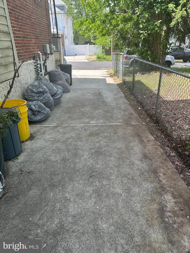 410 Beechwood Ave, Trenton, NJ 08618 - view of patio