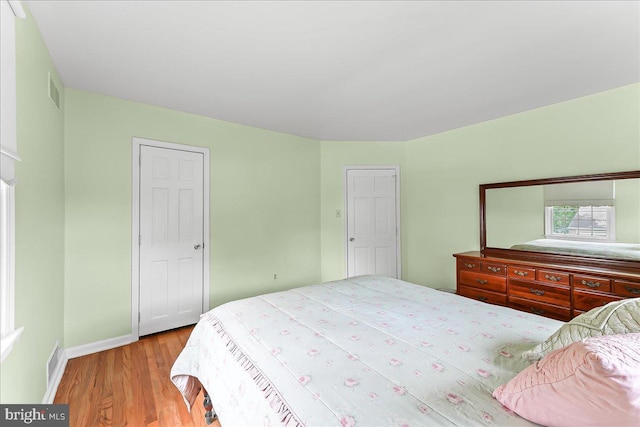 242 Pennwood St, Newark, DE 19713 - bedroom with wood finished floors and baseboards