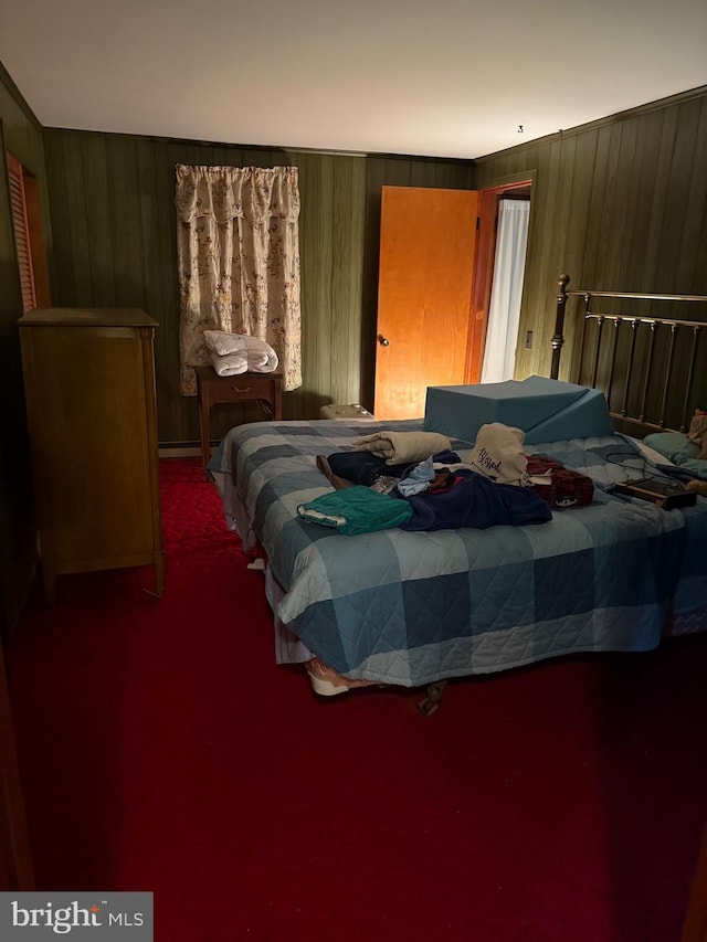 81 Hollering Hill Rd, Camden Wyoming, DE 19934 - carpeted bedroom with wood walls