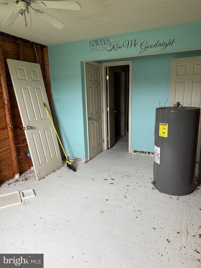4293 Willow Grove Rd, Camden Wyoming, DE 19934 - interior space featuring water heater