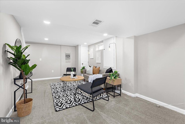 200 S Longcross Rd, Linthicum Heights, MD 21090 - living room featuring recessed lighting, carpet, and baseboards