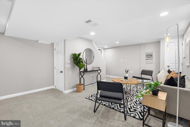 200 S Longcross Rd, Linthicum Heights, MD 21090 - living room featuring carpet, baseboards, and recessed lighting