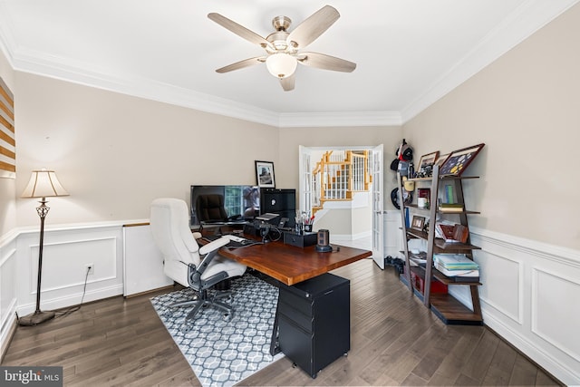34905 Gidney Ct, Round Hill, VA 20141 - office with ceiling fan, crown molding, wood finished floors, wainscoting, and a decorative wall