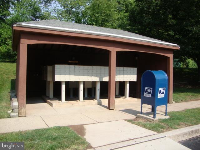 406 Deer Run, Norristown, PA 19403 - surrounding community with mail area
