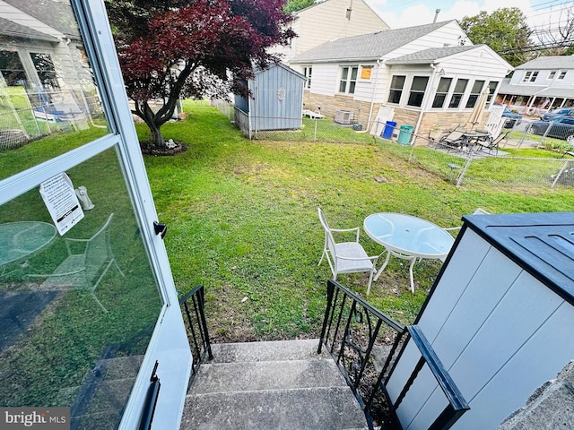 413 S Andrews Ave, Glenolden, PA 19036 - view of green lawn