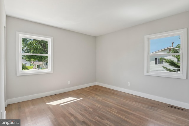 37 Anglin Dr, Newark, DE 19713 - spare room featuring baseboards and wood finished floors