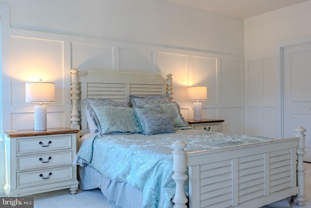 15634 Calum Ct, Haymarket, VA 20169 - bedroom featuring a decorative wall and wainscoting