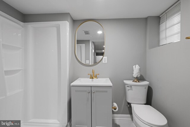 3408 Croydon Rd, Gwynn Oak, MD 21207 - bathroom with toilet and vanity