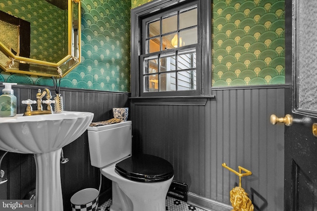12 Chestnut Ln, Wayne, PA 19087 - half bathroom featuring wallpapered walls, a wainscoted wall, and toilet