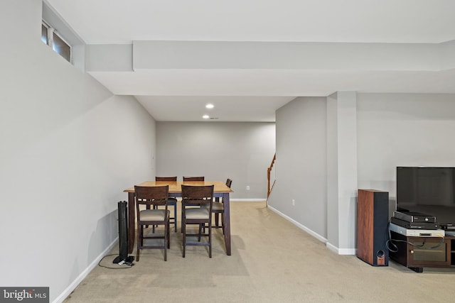 10000 Umbrella Pl, Nokesville, VA 20181 - dining area with light carpet, baseboards, and recessed lighting