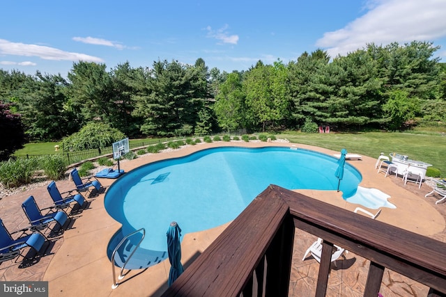 1224 Highland Dr, Orefield, PA 18069 - view of swimming pool featuring a patio