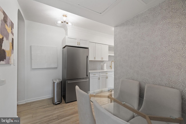 3 Russell Rd Unit 3B, Alexandria, VA 22301 - dining area with light wood finished floors and baseboards
