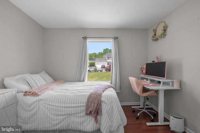 10100 Lewis Dr, Damascus, MD 20872 - bedroom with wood finished floors and baseboards