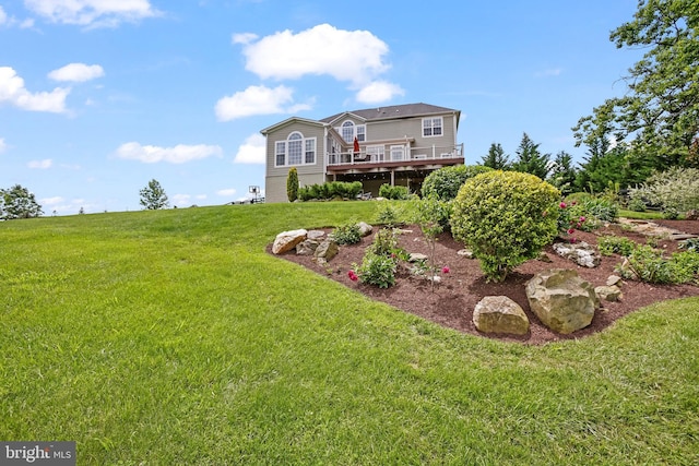 18604 Wild Raspberry Dr, Purcellville, VA 20132 - back of house featuring a wooden deck and a yard